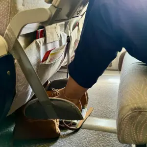 Airlegs Foot Rest (2)